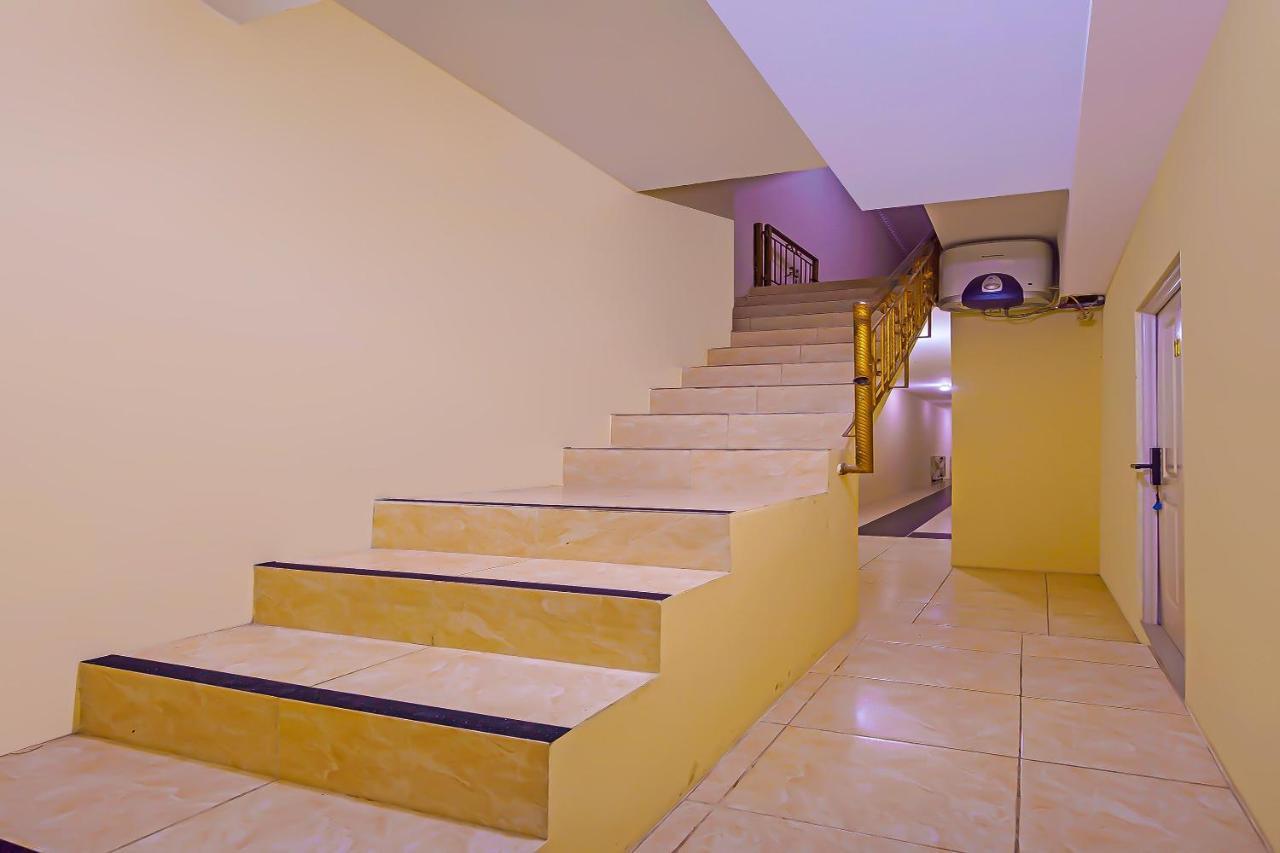 Hotel Oyo 92687 Alnindo Makaliwe Jakarta Exteriér fotografie